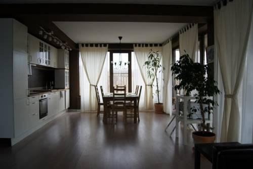 Гостевой дом Villa Holiday & White House Архипо-Осиповка-13